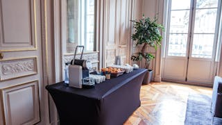 Hotel in the heart of Bordeaux - Image 5