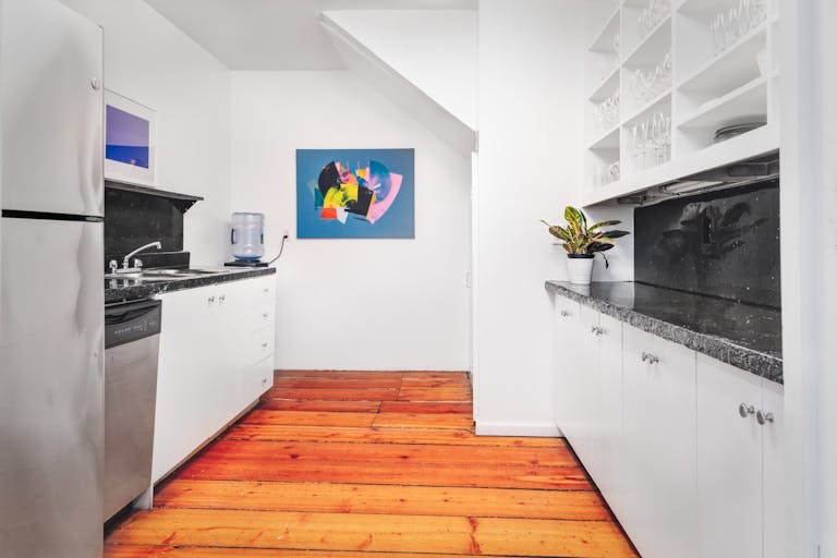 Stunning Open Art Gallery in Chelsea - Image 4