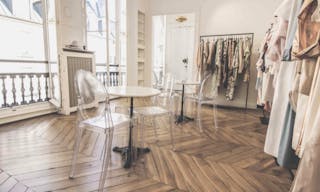 Place des Vosges Fashion Showroom - Image 4