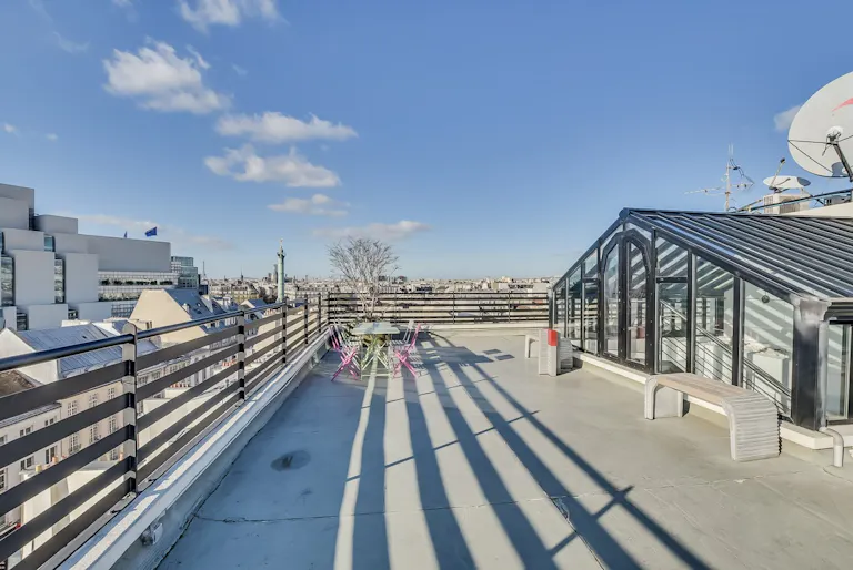 Showroom/ Rooftop - Une adresse confidentielle Design, Chic au c?ur d'un quartier anim� - Image 1