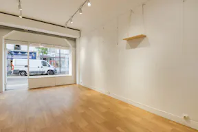 Pop-Up Shop in Batignolles - Image 10