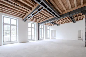 Une galérie idéale pour showroom / Fitting / Pop Up store / Galerie d'Art et défilé  - Image 7