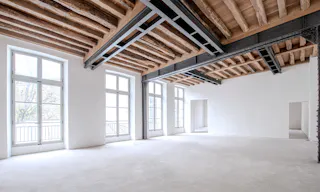 Une galérie idéale pour showroom / Fitting / Pop Up store / Galerie d'Art et défilé - Image 7