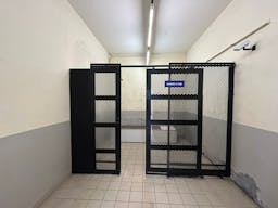 D�cor/Lieu de tournage: Commissariat - Image 4