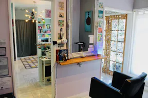 Salon Space for Rent with Ocean View in Laguna Beach! - Image 3