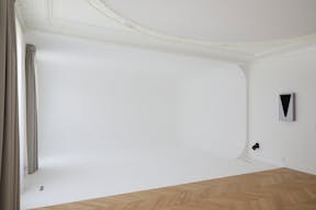 HANABI - Hausmannian photo studio and showroom in the heart of Paris - Image 1