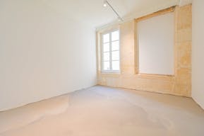 Magnifique espace sous verri�re � proximit� du Palais Royal - Image 8