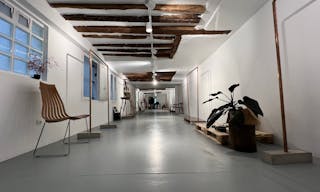 Beautiful Boutique for Rent - Paris Haut-Marais - Image 7