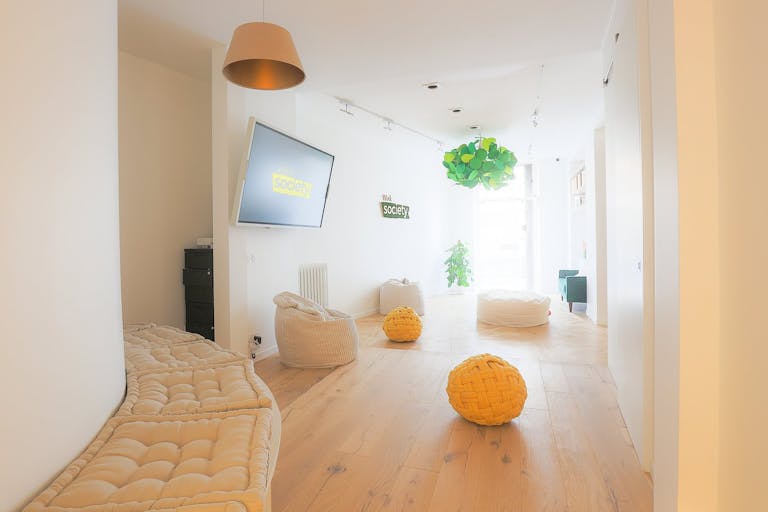 Espace business cl� en main, privatif et modulable, r�servation � la journ�e - Image 2