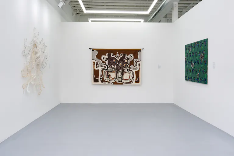 Plenty of Natural Light Surrounded by Restaurants and Galleries - Image 3