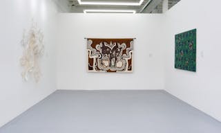 Plenty of Natural Light Surrounded by Restaurants and Galleries - Image 3