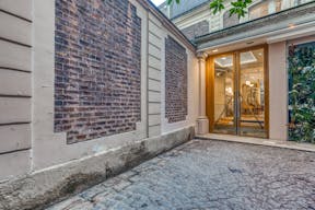 Superb Mansion in the 6th arrondissement of Paris - Image 11