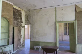Château du XVIIIe siècle abandonné - Image 4