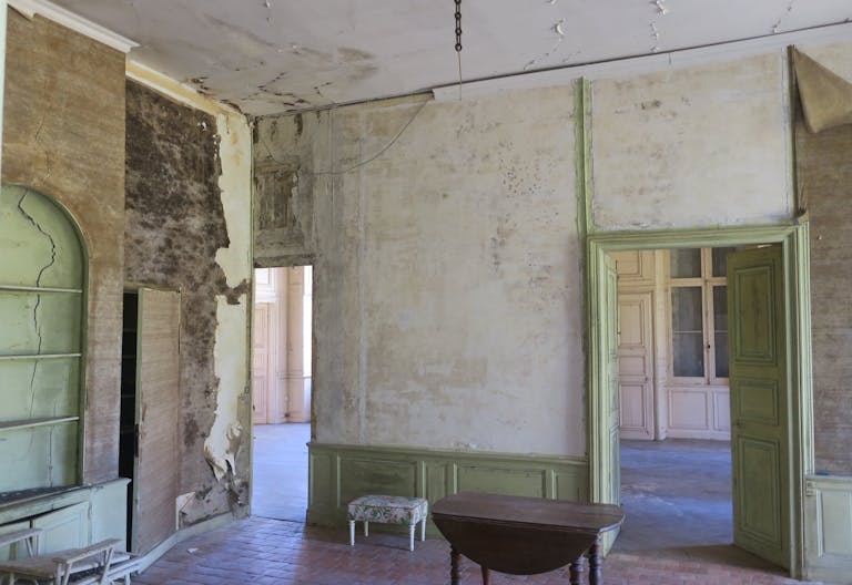 Ch�teau du XVIIIe si�cle abandonn� - Image 4