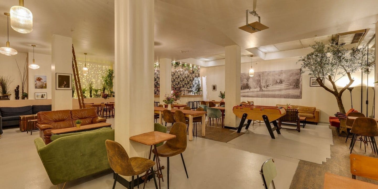 200 sqm Gustave Eiffel Loft and Bar in Paris