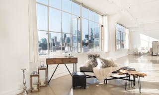 DTLA Skyline View Studio in Fashion District - Image 1