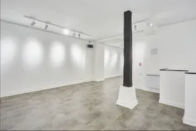 Showroom in le Marais - Image 4