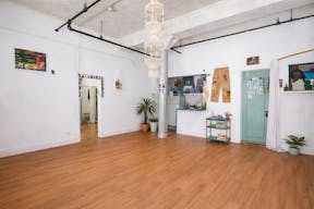 Bright Beautiful Retail, Cafe ,Event Space In The Heart Of Williamsburg - Image 3