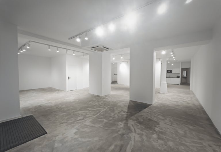 Rue Chapon Showroom - Image 2