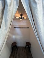 Boutique on Melrose Avenue - Image 12