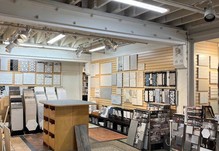 Showroom in the San Francisco design district - Image 2