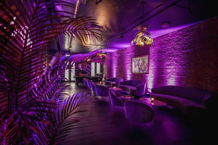 Upscale Loft in Flatiron with Sound System, Custom Lighting, Pool Table & Staff Provided - Image 0