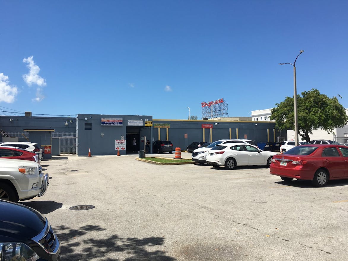 Prime Corner in Little Havana - Image 2