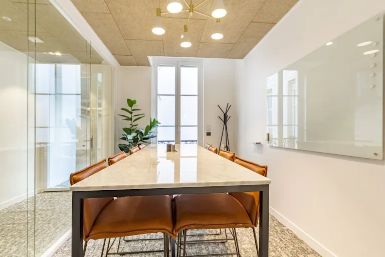Taitbout - Salle de r�union 5 personnes (TA111) - Image 0