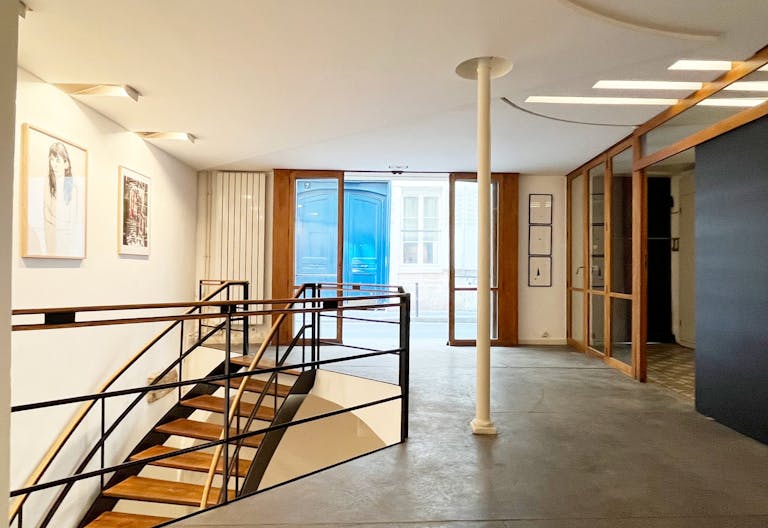 Showroom avec vitrine au c?ur du marais - Image 0