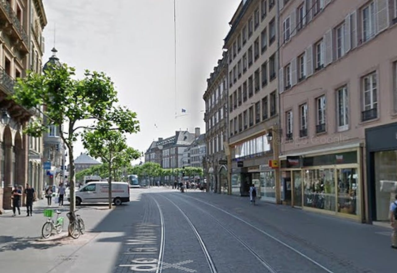 Boutique Shop for Rent - Strasbourg Hypercentre - Image 2