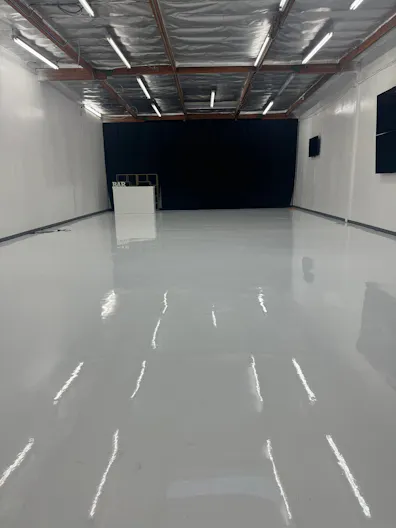 EVENT VENUE (HALL, SALON, PRODUCTION) - Image 2