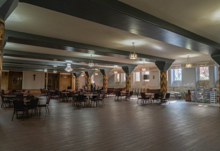 Brooklyn Botanic Ballroom - Image 1