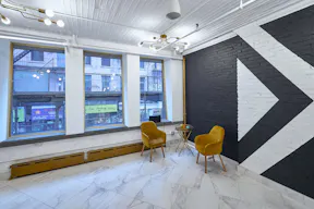 Lower East Side Natural Light Studio for Small Productions & Podcast Recordings  - Image 6
