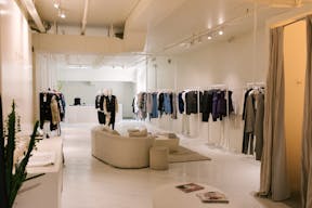 SHORT-TERM Green Street, 27 - Image 2