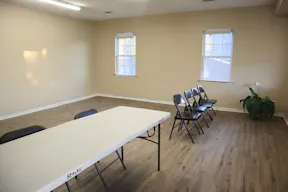Blank slate studio in the Historic District - Image 7