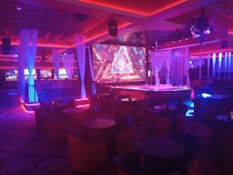 Chic Exotic Lounge - Image 6