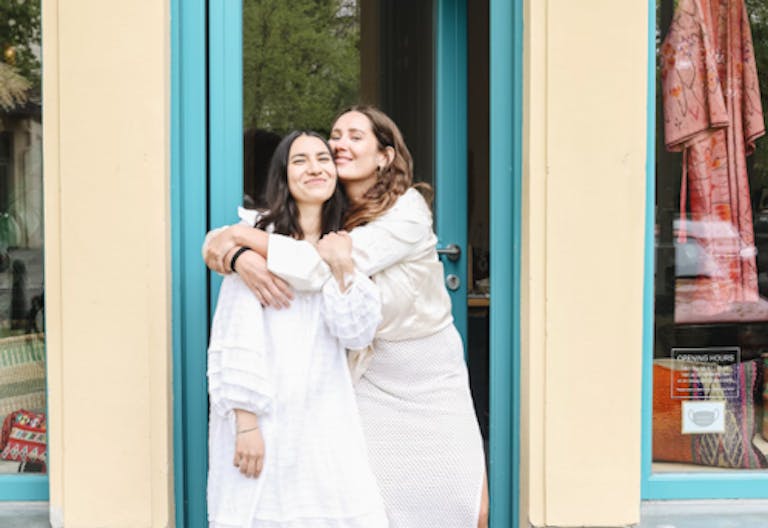 Shared space with well-known brand - Image 2