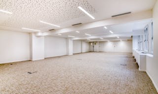 Unique Space near Parc Monceau - Image 9