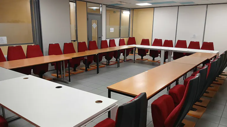 4 salles de réunion + 1 grand espace polyvalent dans un tiers-lieu villeurbannais - Image 4