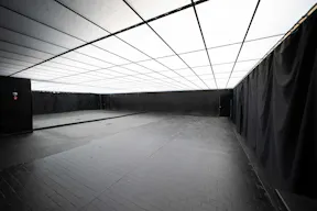 Metro 2 - Infinity room with RGB ceiling - Image 4