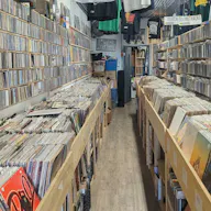 Store Stage at Nivessa Pico (store remains open) - Image 13