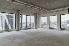 Amazing Showroom in Williamsburg - Image 4