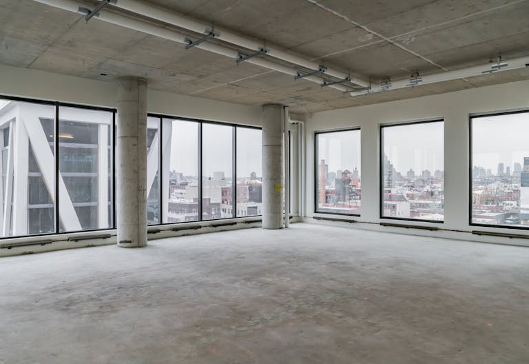 Amazing Showroom in Williamsburg - Image 4