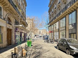 galerie d'art république - marais - Image 2