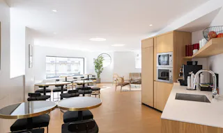 Coworking 9�me arrondissement de Paris, - Bureau 6 postes - Image 1