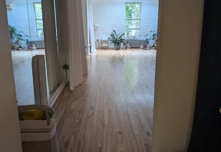 Creative Artistic Space in Dance/Pilates Studio - Image 2