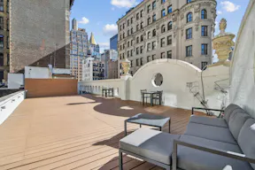 Stunning Rooftop - views of the iconic Empire State Building - Image 11
