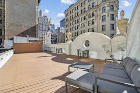 Stunning Rooftop - views of the iconic Empire State Building - Image 11