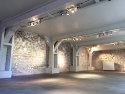 Showroom in Folie-M�ricourt - Image 7