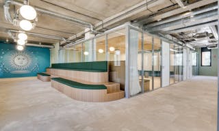 Salle cr�ative pouvant accueillir jusqu'� 35 personnes - Image 2